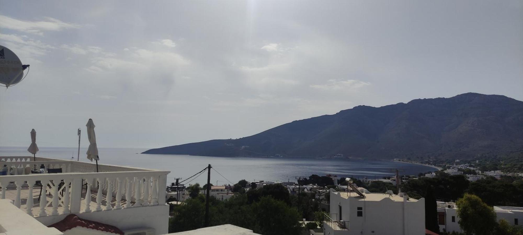 Nikos Studios Ливадия Номер фото